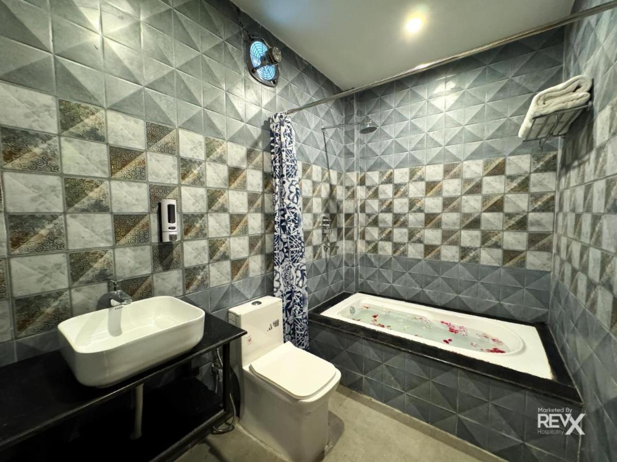 Aroma Resort Ришикеш Экстерьер фото